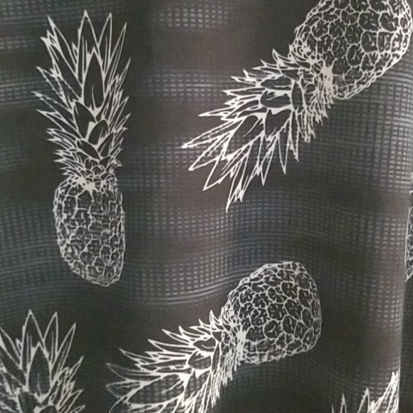 LuLaRoe Perfect T, size small NWT - Picture 2 of 5